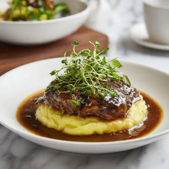 Chicken Thighs with Creamy Garlic Paprika Gravy Recipe