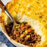 Classic Shepherd's Pie with Mashed Potatoes and Beef Filling Recipe