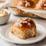Oatmeal Molasses Dinner Rolls Recipe