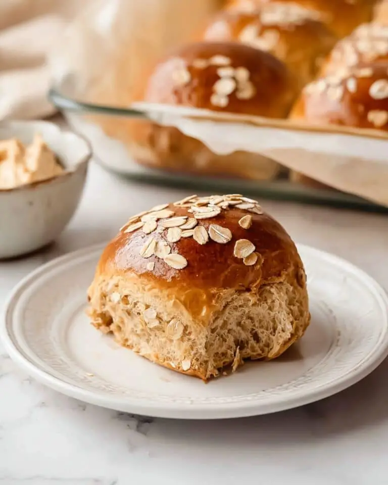 Oatmeal Molasses Dinner Rolls Recipe